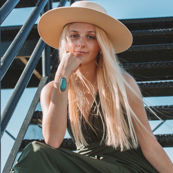 Multi wrap green dress one size. Wear many ways. - Picture 6 of 6